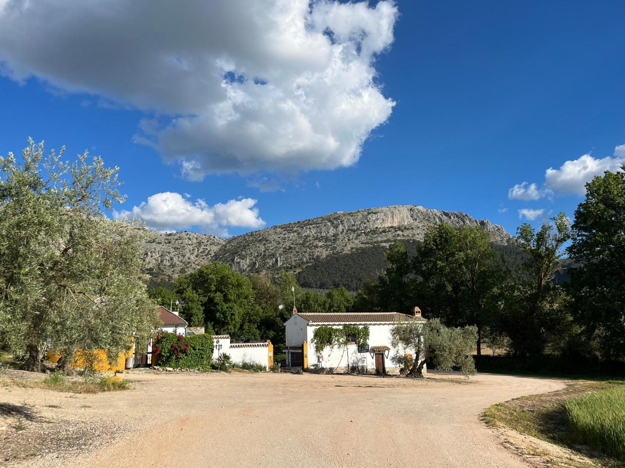 El Patio Del Molino - Hostal Rural فيلانويفا ديل ترابوكو المظهر الخارجي الصورة